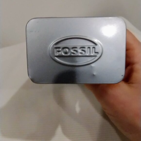 Vintage FOSSIL Rare Collector's Tin Case 1999 Hard To Find - Picture 6 of 7